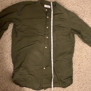 Olive green uniqlo collarless long sleeve shirt